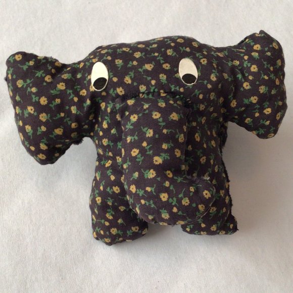 Stuffed elephant and stuffed baby bear. Home made from pattern/kit - Picture 4 of 9